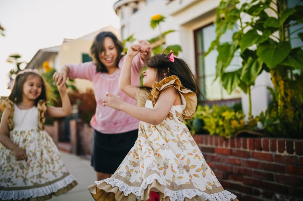 Dancing in the streets dance Idiom
